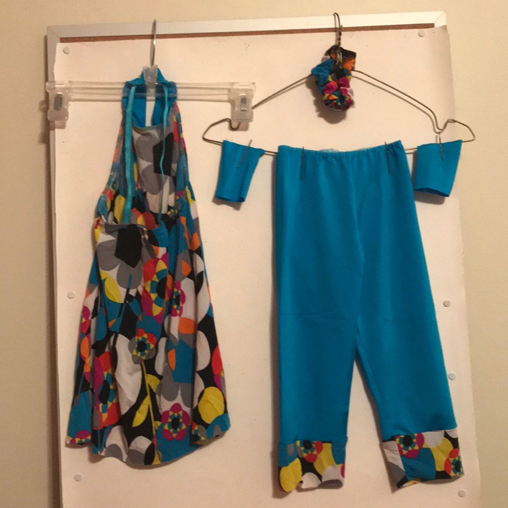 Feel In - Picture 2 of 2